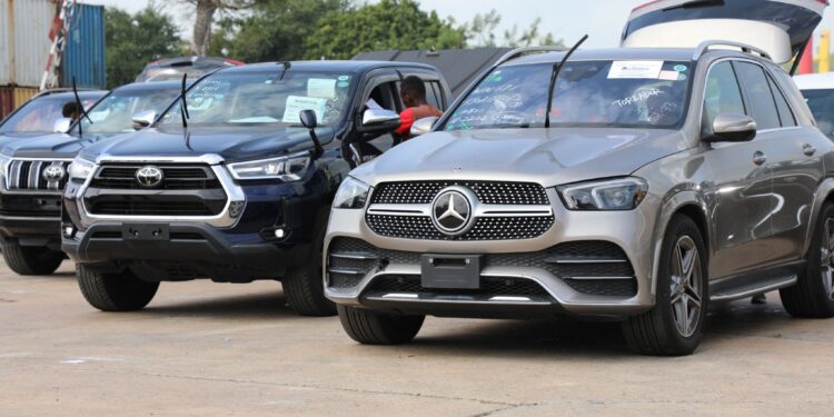Benefits of Tracking and Fleet Management for Car Owners
