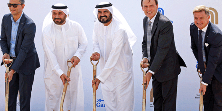 Carrefour Officials. PHOTO/Trade Arabia