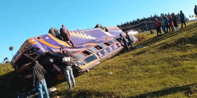 Climax Bus Collides With Nissan, Leaving 5 Seriously Injured