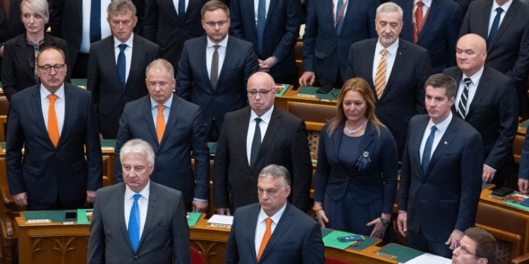 Hungarian Lawmakers Vote to Quit ICC