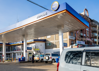 A Photo Of Vehicles At Hass Gas Filling Station.
