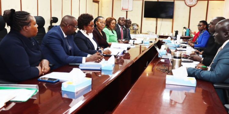 Govt Employees Monthly Pay To Be Reviewed Govt Employees Monthly Pay To Be Reviewed