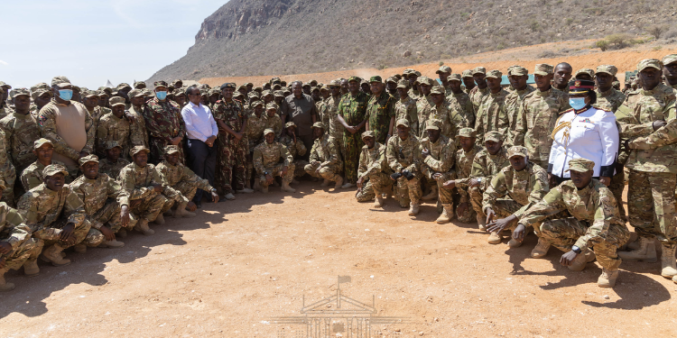 Details Of Nis Special Operations Group Where Only 5% Of Recruits Complete Training Former President Uhuru Kenyatta Poses For A Photo With Trainees From The Special Recce Team (Srt), The Special Operations Group (Sog) And The Special Weapons And Tactics (Swat) At The Multi-Agency Training Camp At Kamanga On July 14, 2022. Photo/State House.