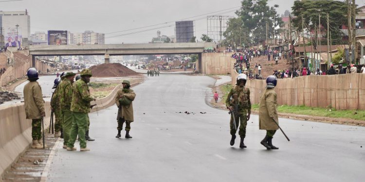 Raila Blasts Ruto After His "Shoot to Maim" Order