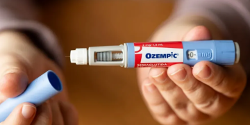 A Photo Of A Person Holding Ozempic Is A Once-Weekly Injectable Medicine For Treating Type 2 Diabetes Photo/Premier Medical Centre