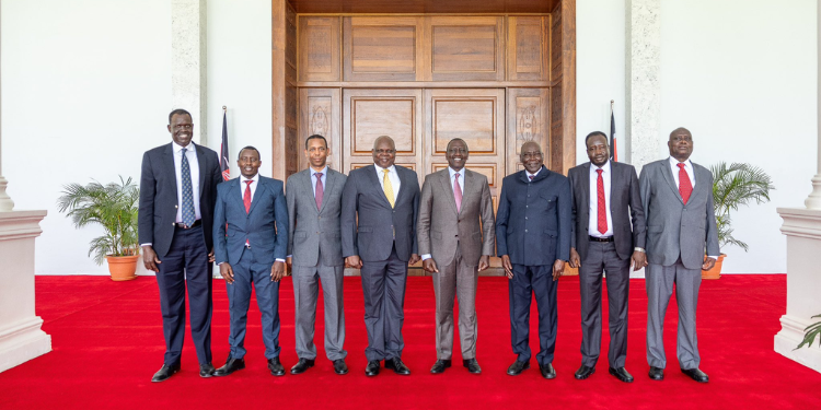 Kenya’s Cdf General Kahariri Speaks Out On South Sudan Crisis President William Ruto Poses For A Photo With Tumaini Mediation Consensus Led By Lt. Gen. (Rtd) Lazarus Sumbeiywo At State House, Nairobi On August 6, 2024. Photo/Pcs. Sudan