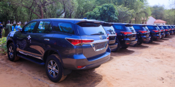 Ruto'S Govt Asks All Civil Servants To Surrender Car Logbooks