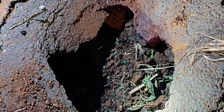 Kenha Issues Warning To Motorists Plying Muthaiga–Kiambu Road Photo Of A Sinkhole At Muthaiga-Kiambu Road Photo Kenha