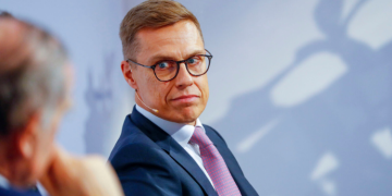 Stubb, Johnson Clash In Kyiv On More Nato Troops In Ukraine