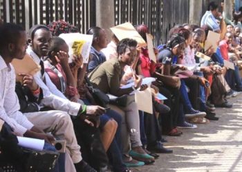 Jobseekers Lining Up In Nairobi. Photo/Nmg.