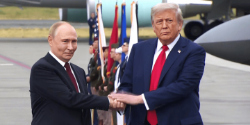 Poland Threatens Putin With Icc Arrest If He Dares Use Its Airspace To Meet Trump