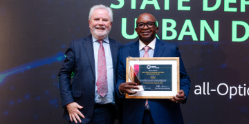 Charles Hinga And A, Wbba Director General Martin Creaner During The Ceremony